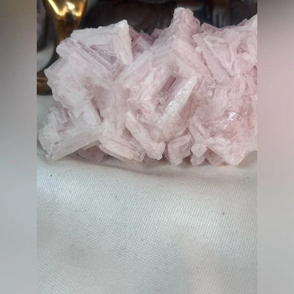 50% SALE 🎉 Hailite Crystal from California USA - Picture 3 of 3